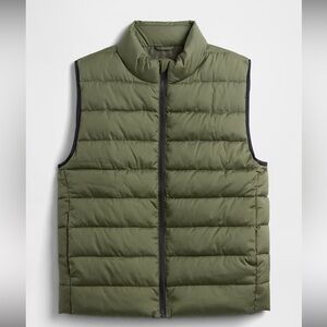 Gap Men's Olive Puffer Vest - Lightweight Quilted Sleeveless Jacket. New